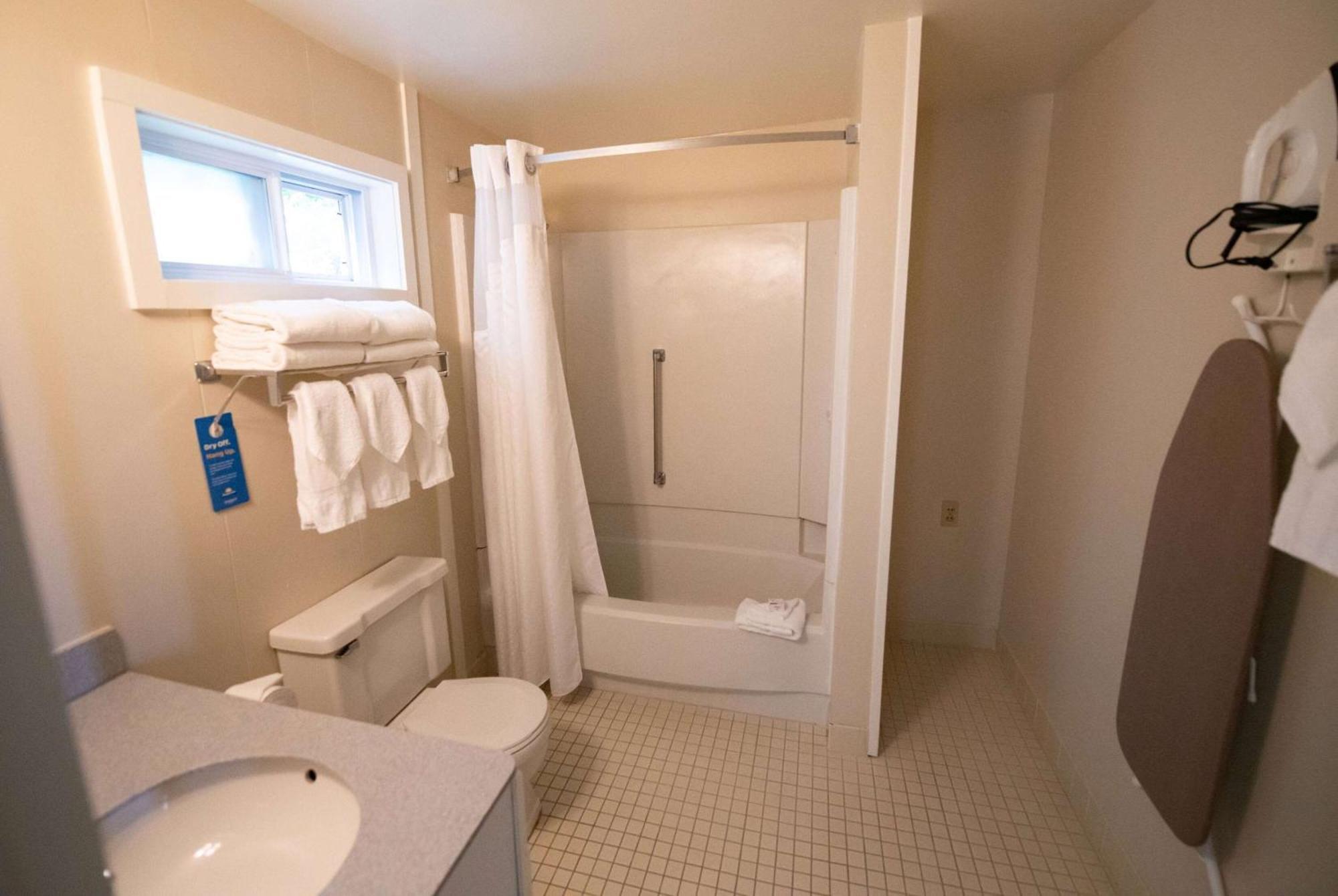 Days Inn By Wyndham Bar Harbor Esterno foto